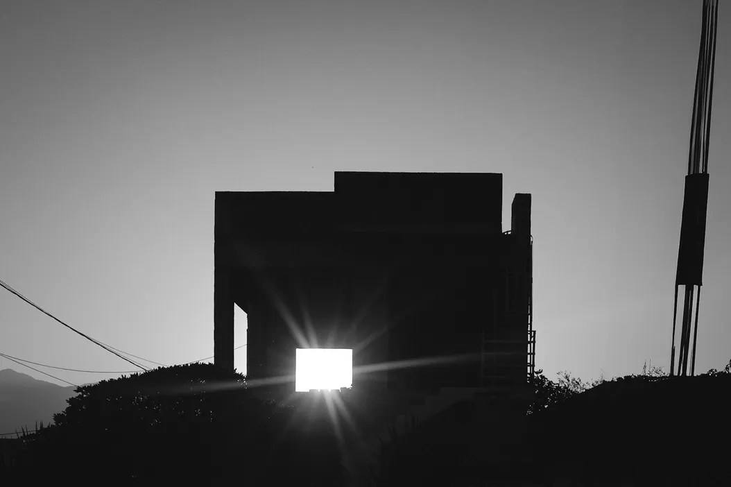 How to See Through the Lies: A Digital Survival Guide